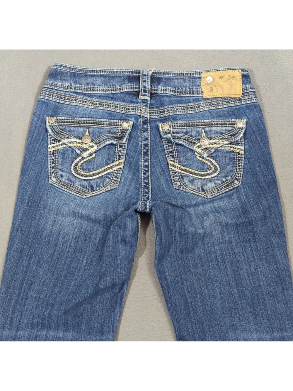 Silver Jeans Women's 28x31 Blue Suki 17" Surplus Boot Cut Denim